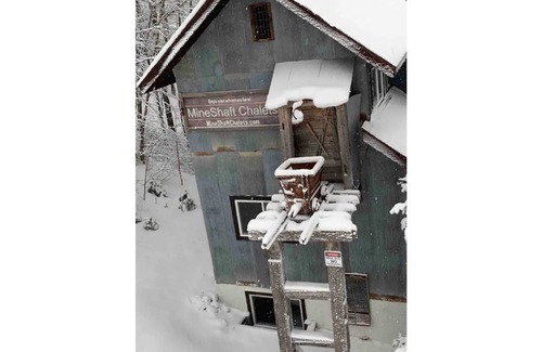 Upson Ski Chalet | Mineshaft Chalets Side #1