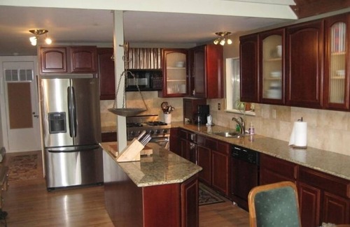 Trimble House | Mineshaft, Creek front, Hot Tub, Close to Town, Ski Area 20 miles