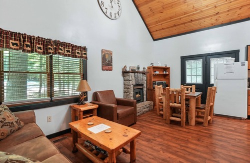 Rockbridge Cabin | Mingo Cabin at Big Pine Retreat