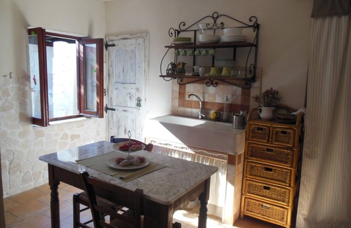 Taranto Apartment | Mini apartment in a villa