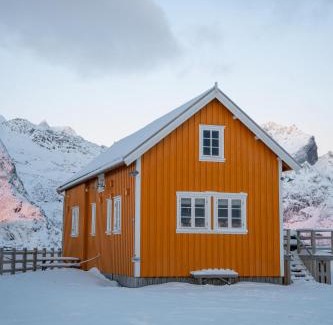 Hamnøya Apartment | Mini Apartment Sakrisøy