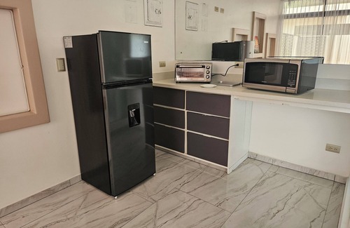 Naranjito Apartment | Mini Apartment self contained sleeps 4, Pet Friendly