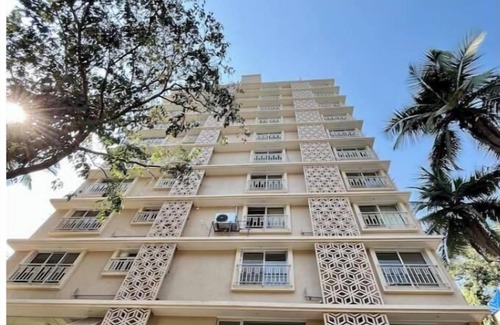 Kandivali East Apartment | Mini Apartment with Kitchenette at Malad West