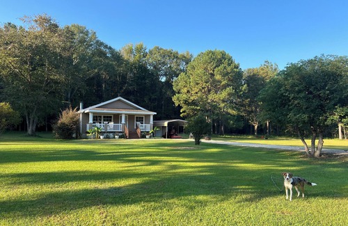 Eastabuchie Cottage | "Mini Farm" stay, Guest Cottage, 2 BD 1 Bath, Large Kitchen on 8 acres.