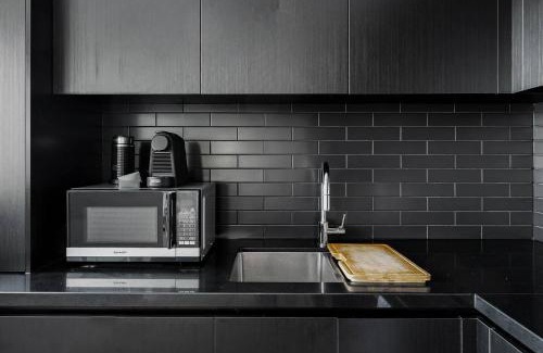 Potts Point Apartment | 'Mini Manhattan' Potts Point Harbourview Retreat