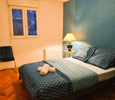 Chaville Apartment | Mini-studio avec kitchenette OU chambre confort avec frigo et TV - Parking en option sur résa !
