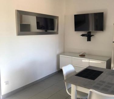 Porto-Vecchio Apartment | MINI VILLA entre mer et montagne PALAVESA