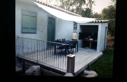 Arca Villa | Mini villa F3 in the heart of nature. 2 bedrooms, 2 bathrooms, swimming pool.