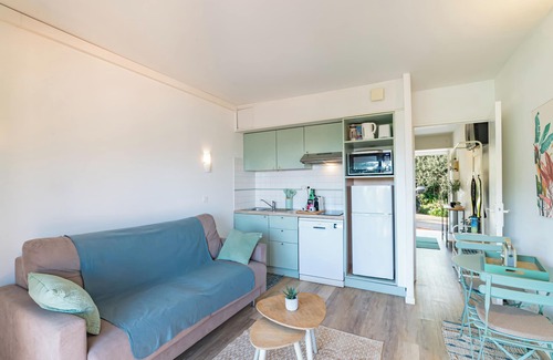 Mont Boron Villa | MINI-VILLA with breathtaking view, pool, garden, car park and tennis court