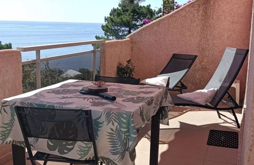 Tarcu Villa | MINI VILLA WITH SEA VIEW TERRACE