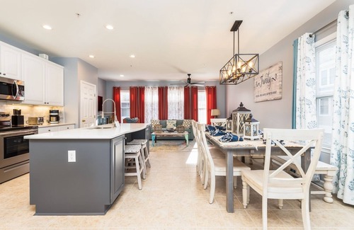 Sunset Island House | Mini-week stays now available! Sunset Island 33 Sunset Island Drive