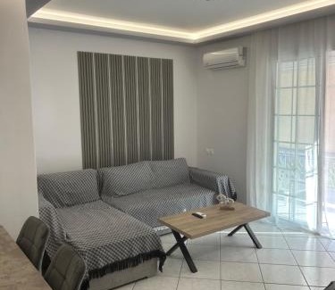 Petalidi Apartment | Minimal Stay House