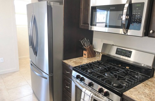 Moab South Valley House | Minimalist 2 br King Beds - Pool - Close to Parks
