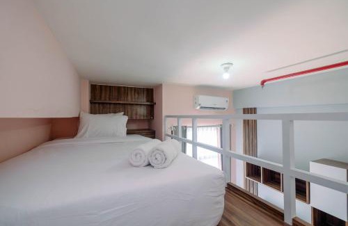 Depok Apartment | Minimalist and Comfy Studio Dave Apartment By Travelio