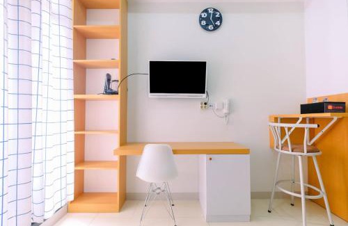 Depok Apartment | Minimalist and Comfortable Studio Dave Apartment By Travelio