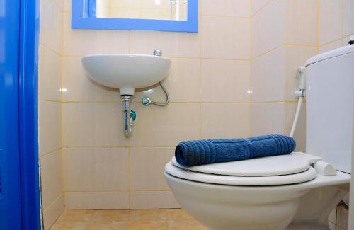 Depok Apartment | Minimalist and Posh Studio Dave Apartment By Travelio