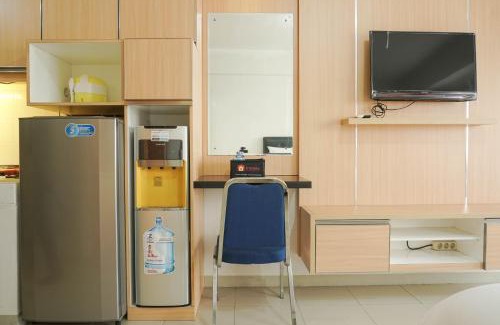 Depok Apartment | Minimalist Studio Park View Condominium Apartment near Mall By Travelio
