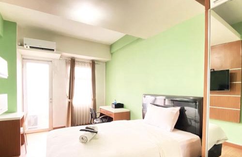 Cileunyi Apartment | Minimalist Studio Apartment at Oxford Jatinangor By Travelio