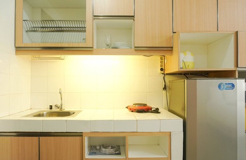 Depok Condo | Minimalist Studio Park View Condominium Apartment near Mall