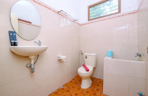 Caringin Apartment | Minimalist Studio Room At Graha Wishnu Guest House