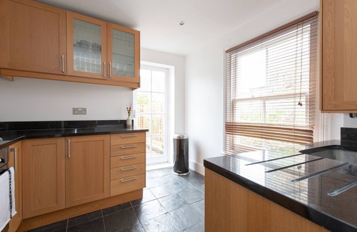 Fulham Broadway House | Minimalistic Townhouse in West London