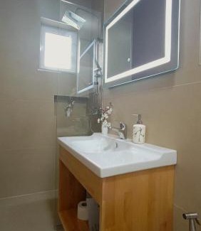 Elbasan Apartment | Minka Arthouse Gallery