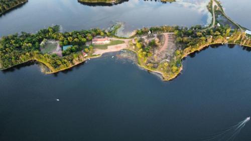Clitherall House | Minnesota Lake Home Resort Studio-Style Cottage