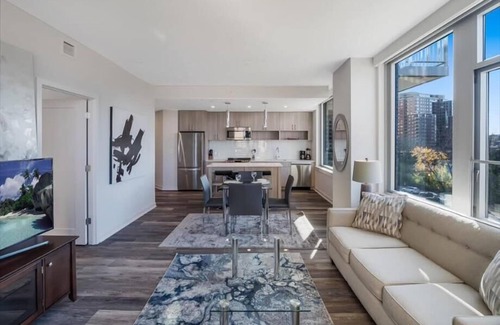 Reston Apartment | Mins to Lake Anne Plaza | In/Outdoor Yogs | Reston Town Center