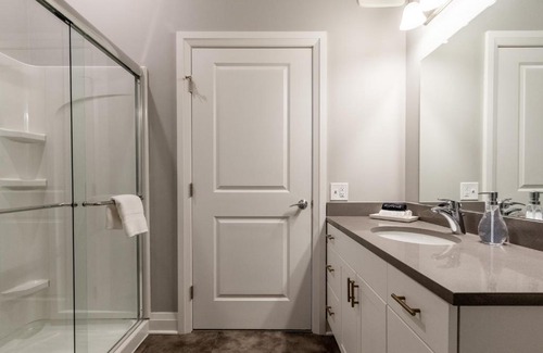 Scioto Mile Apartment | Mint House Columbus - Capitol Square