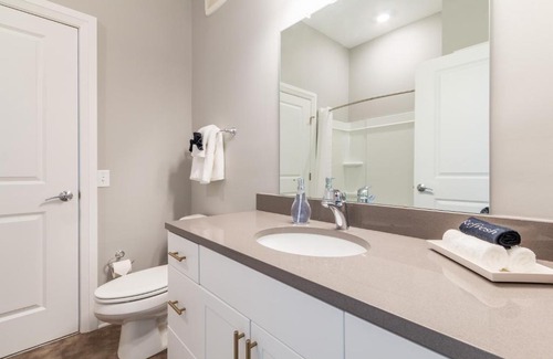 Scioto Mile Apartment | Mint House Columbus - Capitol Square