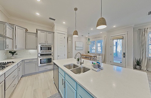 Panama City Beach Condo | "Mint To Relax" - Prominence - 3 BR/2.5 BA - Sleeps 8