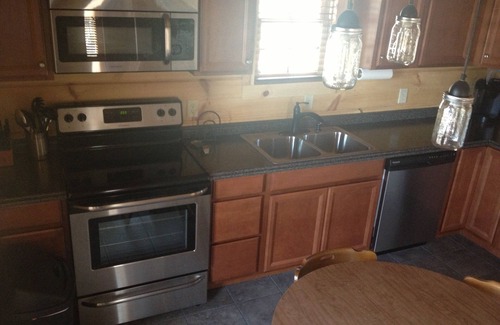 Fayetteville Cabin | Minutes from downtown