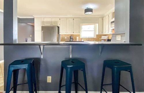 Madison House | Minutes from Downtown & Arsenal! Cardinal Aerie