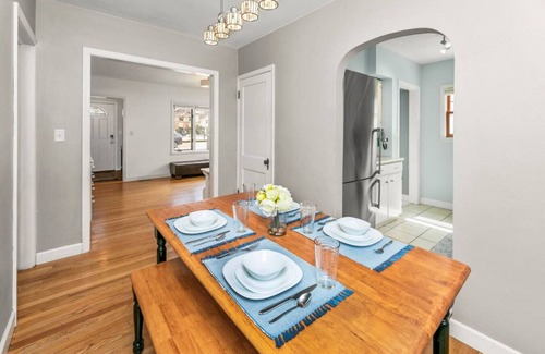 Roosevelt House | Minutes from Fargodome, NDSU, and downtown Fargo!