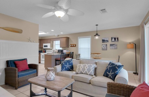 Seagrove Beach Condo | Minutes to Beach, 2 Pools & Tennis + Free Attraction Tickets!