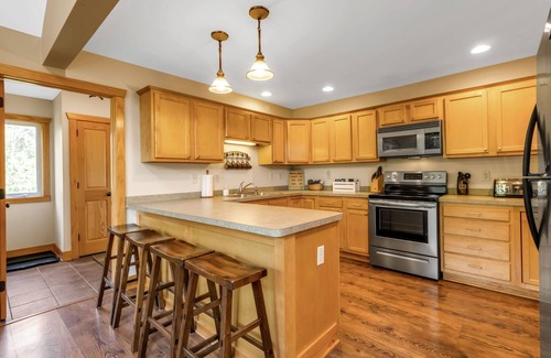 Great Valley House | Minutes to Ellicottville ~ Mountain Ski Chalet ~ Virtual Tour Included!