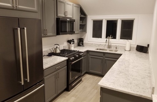 Truro House | Minutes to several local Beaches, Clean, A/C, fire pit, perfect family home!