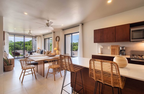 Arrecife Condo | Minutes to the beach & amenities!