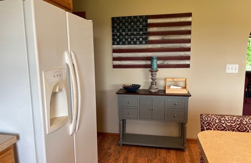 Jeddo House | Minutes to the beaches and downtown Lexington! Shop-dine-swim-sun bathe-repeat!