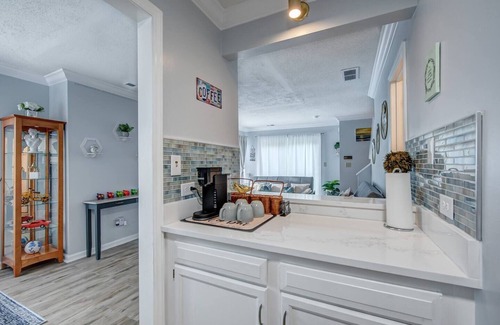 Sheffield Park House | Minutes to Uptown! Near Shops & Transit Special Offer