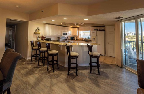 New Smyrna Beach Condo | Minutes Walk to Ocean 3-bedroom Pools Hot Tub Central Florida Attractions