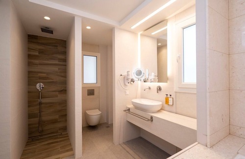 Pefkochori Bed & Breakfast | Mirablue Luxury Residences