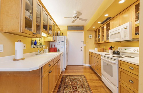 Moorings Condo | Miracle Mile Beachfront Condo with Saltwater Pool