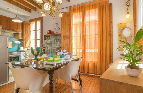 Son Vida Ski Chalet | Miraclet - Adults Only - House In Palma. Free Wifi