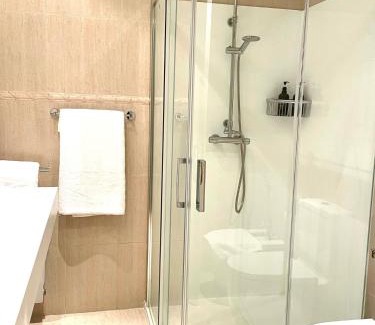 San Sebastian Centro Apartment | Miraconcha, in front of the beach, views and parking