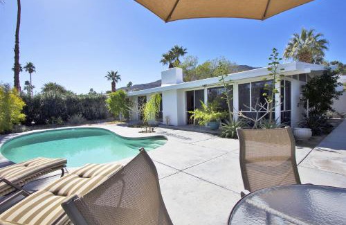 Magnesia Falls Cove House | Mirage Cove