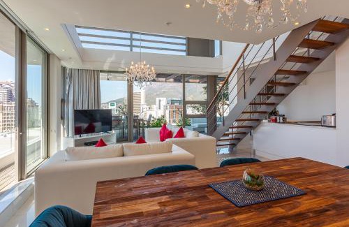 Cape Town City Centre Apartment | Mirage Luxury by NIVAR