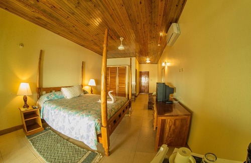 West End Bed & Breakfast | Mirage Resort - Clothing Optional - Adults Only