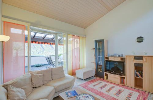 Morcote Apartment | Miralago Lakeview Morcote With Pool - Happy Rentals