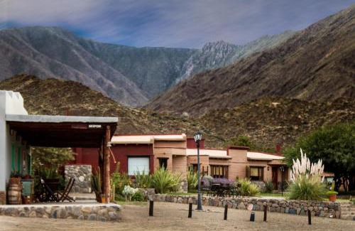 Cachi Cabin | Miraluna Bodega Boutique